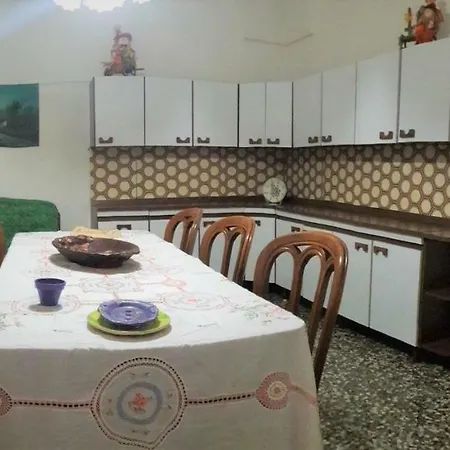 Lina Curta Apartmán